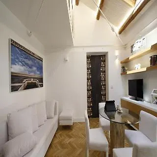 Ferrini Home - Via Monte Sant'Agata Catania Lägenhet